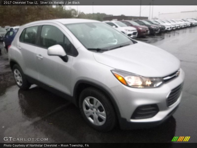 Silver Ice Metallic / Jet Black 2017 Chevrolet Trax LS