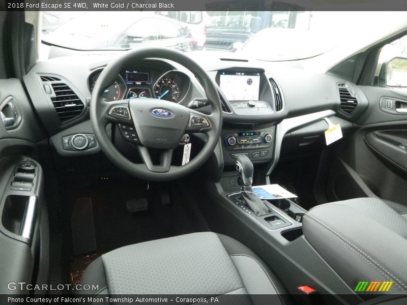 White Gold / Charcoal Black 2018 Ford Escape SE 4WD