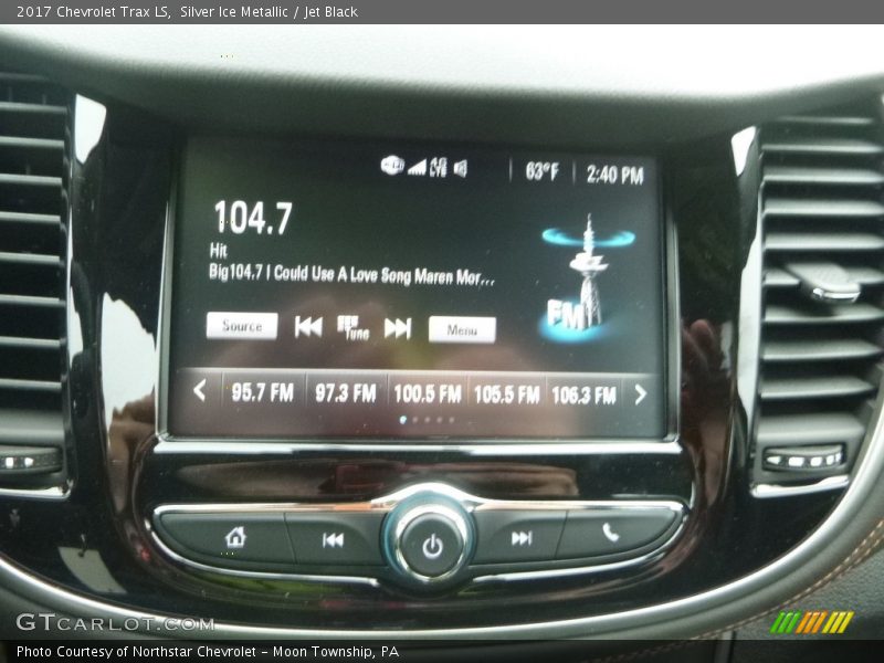 Silver Ice Metallic / Jet Black 2017 Chevrolet Trax LS