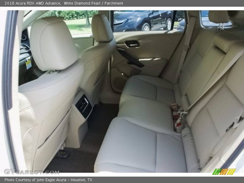 White Diamond Pearl / Parchment 2018 Acura RDX AWD Advance