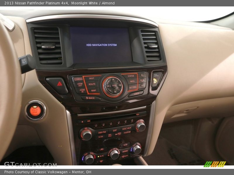 Moonlight White / Almond 2013 Nissan Pathfinder Platinum 4x4