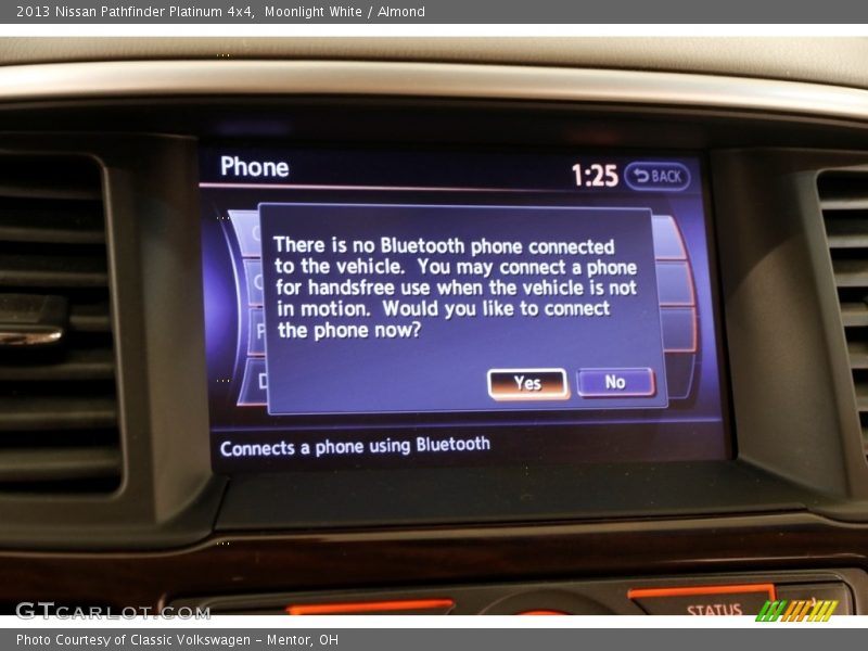 Moonlight White / Almond 2013 Nissan Pathfinder Platinum 4x4