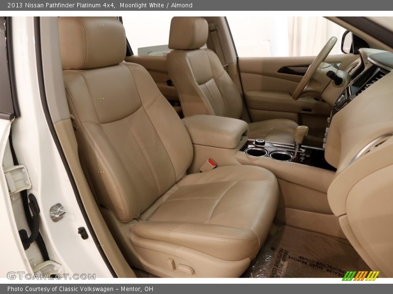 Moonlight White / Almond 2013 Nissan Pathfinder Platinum 4x4