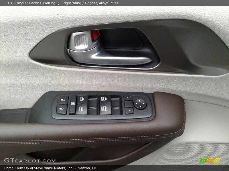 Bright White / Cognac/Alloy/Toffee 2018 Chrysler Pacifica Touring L
