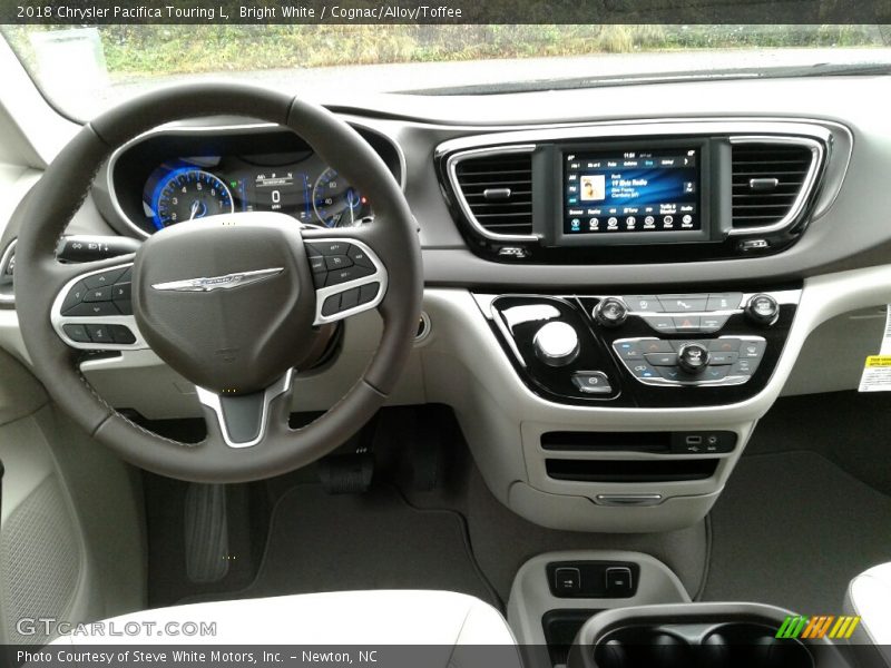 Bright White / Cognac/Alloy/Toffee 2018 Chrysler Pacifica Touring L