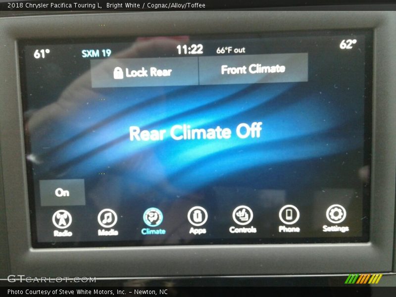 Bright White / Cognac/Alloy/Toffee 2018 Chrysler Pacifica Touring L