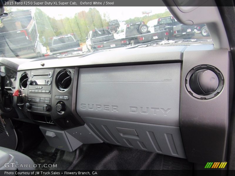 Oxford White / Steel 2015 Ford F250 Super Duty XL Super Cab