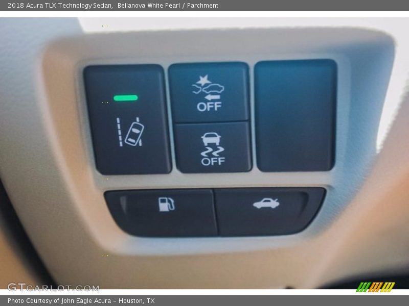 Bellanova White Pearl / Parchment 2018 Acura TLX Technology Sedan