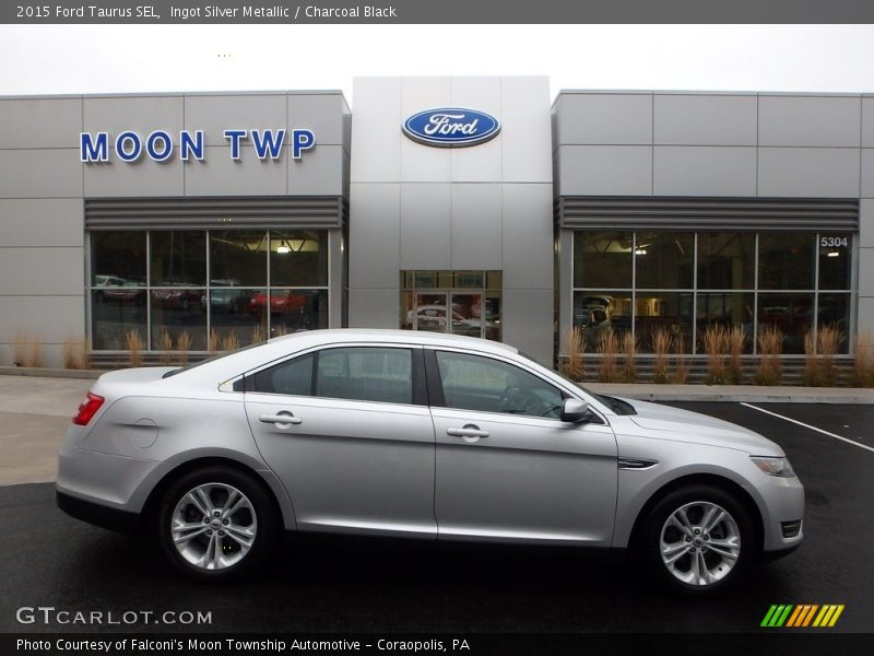 Ingot Silver Metallic / Charcoal Black 2015 Ford Taurus SEL