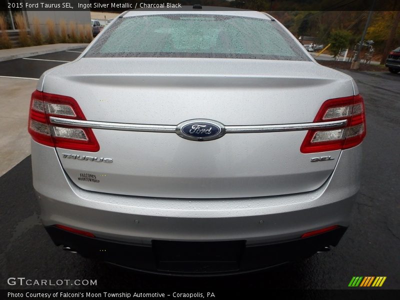 Ingot Silver Metallic / Charcoal Black 2015 Ford Taurus SEL