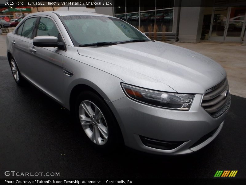 Ingot Silver Metallic / Charcoal Black 2015 Ford Taurus SEL