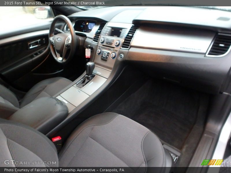 Ingot Silver Metallic / Charcoal Black 2015 Ford Taurus SEL