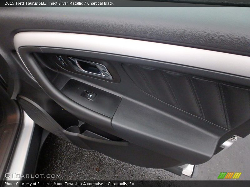 Ingot Silver Metallic / Charcoal Black 2015 Ford Taurus SEL