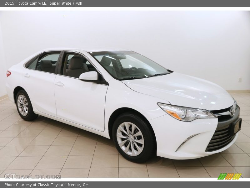Super White / Ash 2015 Toyota Camry LE