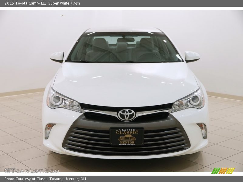 Super White / Ash 2015 Toyota Camry LE