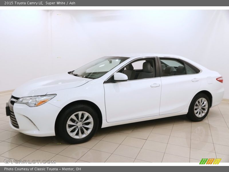 Super White / Ash 2015 Toyota Camry LE