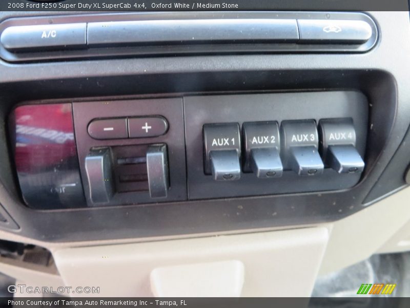 Oxford White / Medium Stone 2008 Ford F250 Super Duty XL SuperCab 4x4