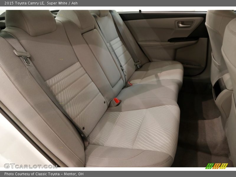 Super White / Ash 2015 Toyota Camry LE