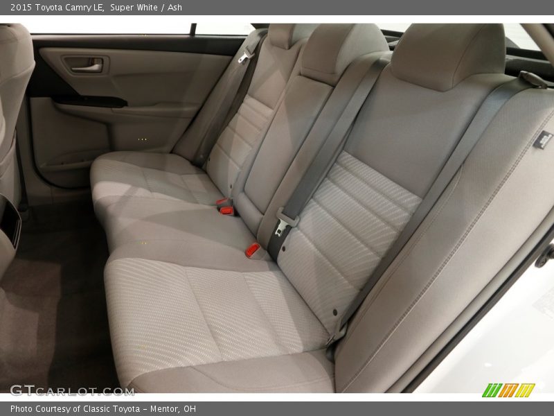 Super White / Ash 2015 Toyota Camry LE