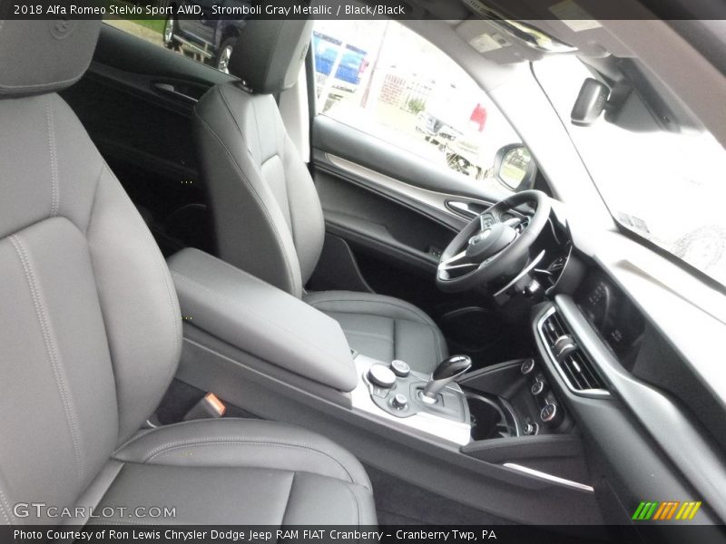 Stromboli Gray Metallic / Black/Black 2018 Alfa Romeo Stelvio Sport AWD