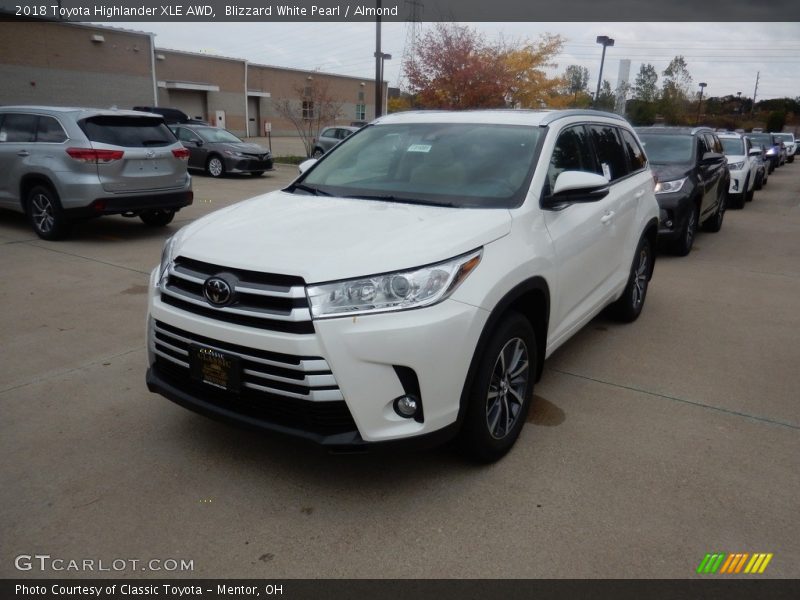 Blizzard White Pearl / Almond 2018 Toyota Highlander XLE AWD