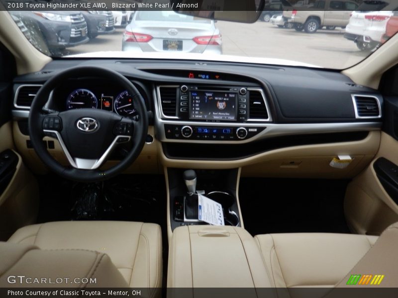 Blizzard White Pearl / Almond 2018 Toyota Highlander XLE AWD