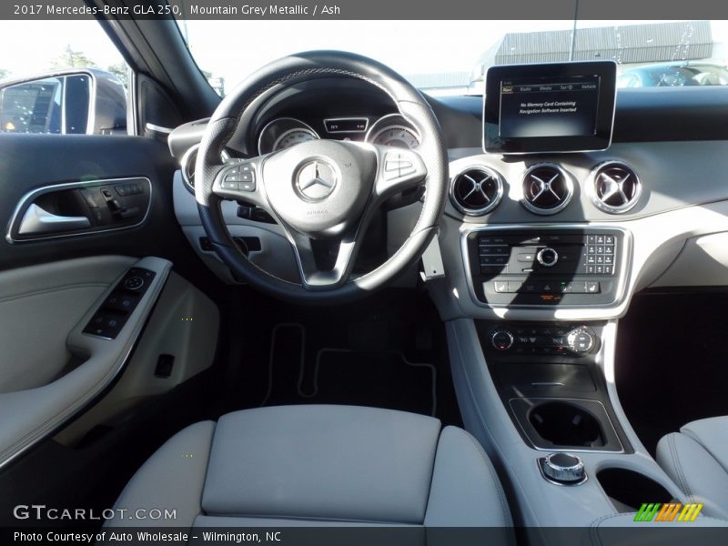 Mountain Grey Metallic / Ash 2017 Mercedes-Benz GLA 250