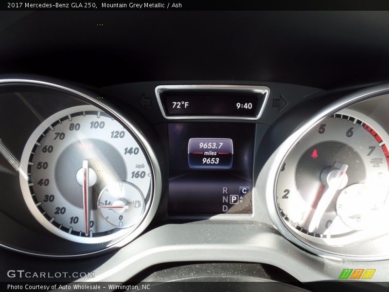 Mountain Grey Metallic / Ash 2017 Mercedes-Benz GLA 250