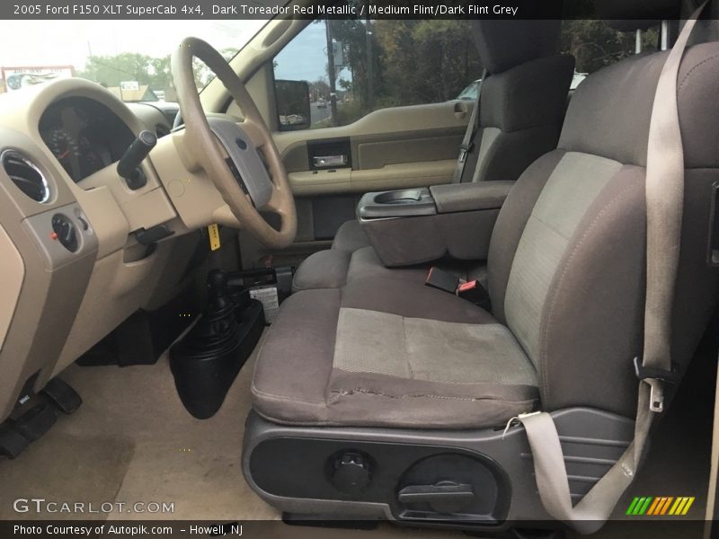 Dark Toreador Red Metallic / Medium Flint/Dark Flint Grey 2005 Ford F150 XLT SuperCab 4x4