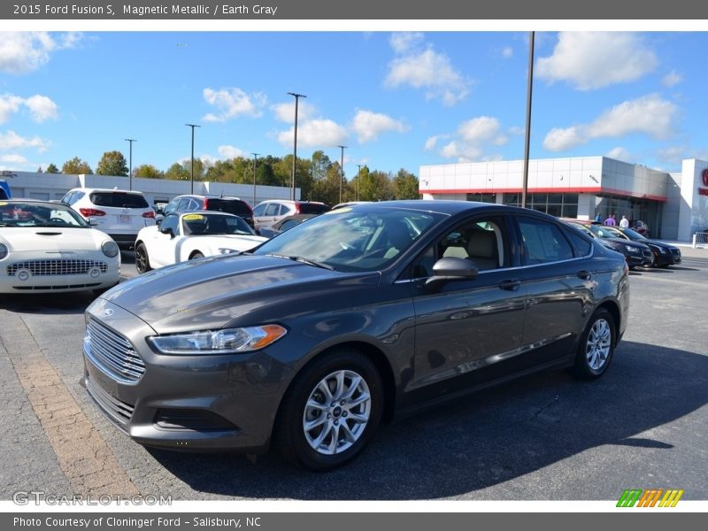 Magnetic Metallic / Earth Gray 2015 Ford Fusion S