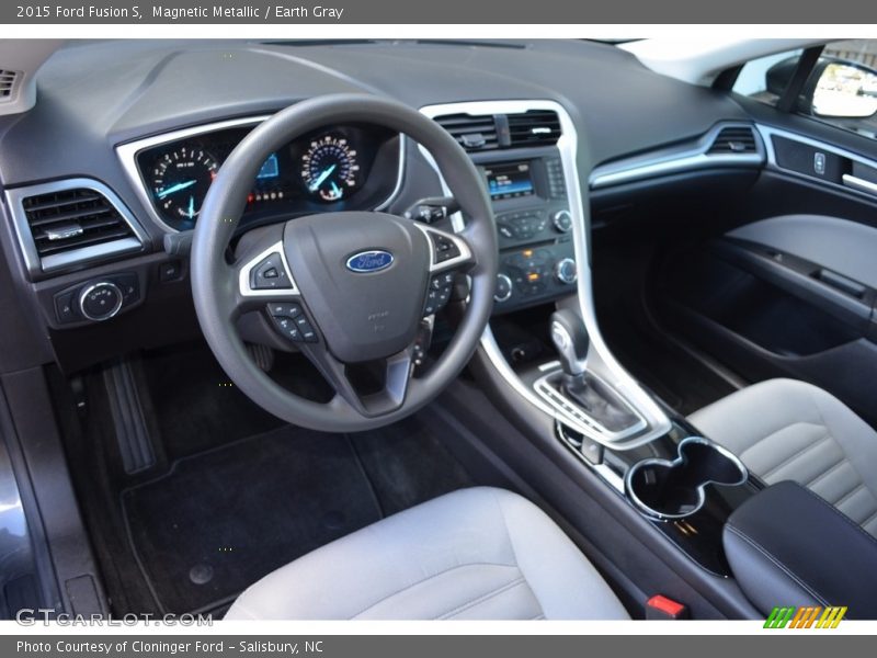 Magnetic Metallic / Earth Gray 2015 Ford Fusion S