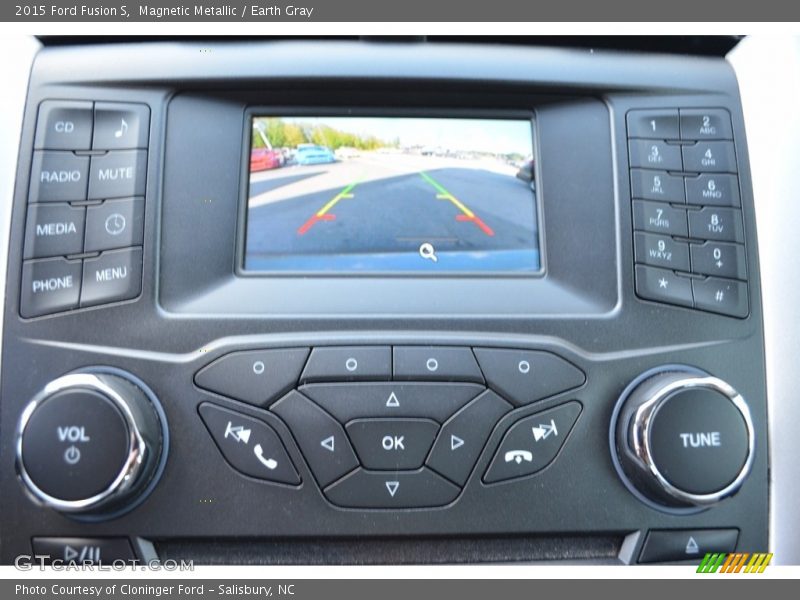 Magnetic Metallic / Earth Gray 2015 Ford Fusion S