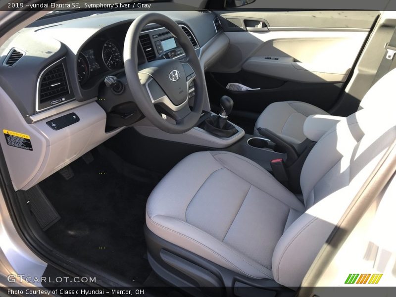 Symphony Silver / Gray 2018 Hyundai Elantra SE