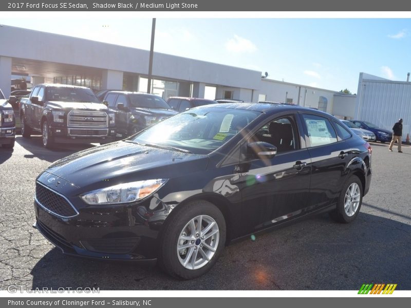 Shadow Black / Medium Light Stone 2017 Ford Focus SE Sedan