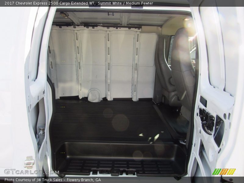 Summit White / Medium Pewter 2017 Chevrolet Express 2500 Cargo Extended WT