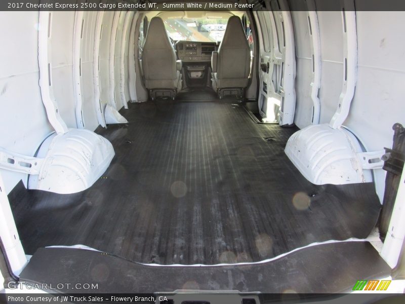 Summit White / Medium Pewter 2017 Chevrolet Express 2500 Cargo Extended WT