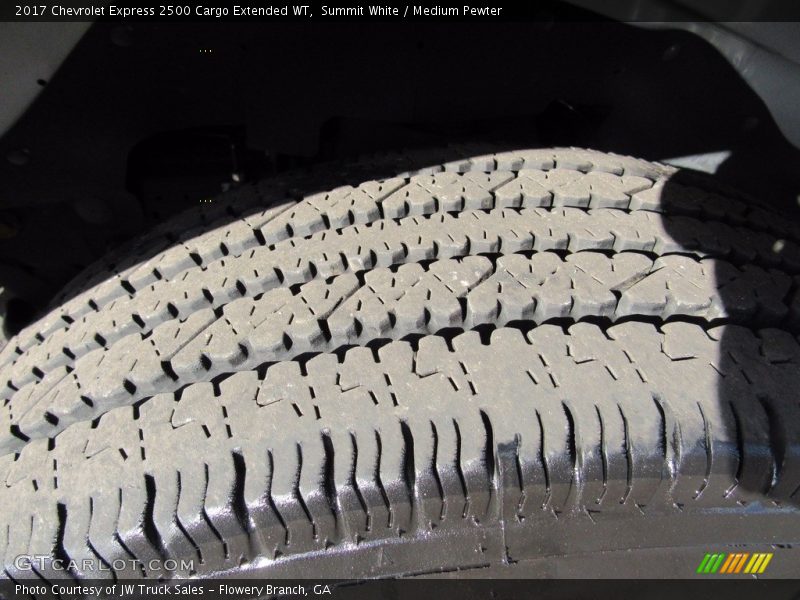 Summit White / Medium Pewter 2017 Chevrolet Express 2500 Cargo Extended WT
