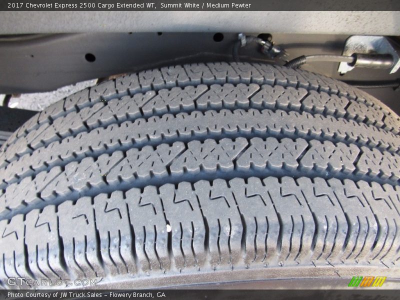 Summit White / Medium Pewter 2017 Chevrolet Express 2500 Cargo Extended WT