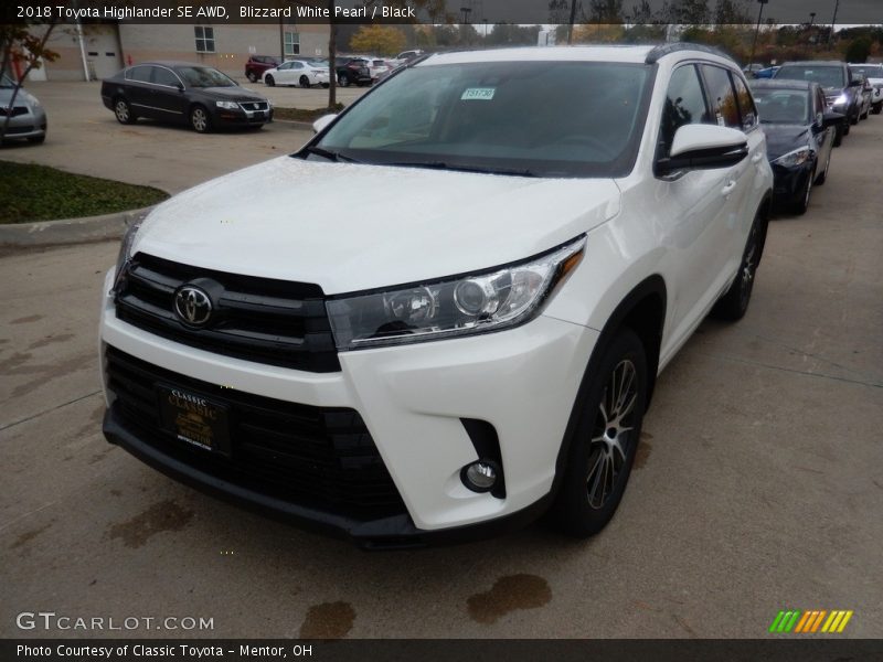 Blizzard White Pearl / Black 2018 Toyota Highlander SE AWD
