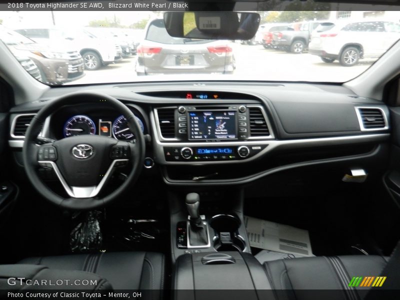 Blizzard White Pearl / Black 2018 Toyota Highlander SE AWD