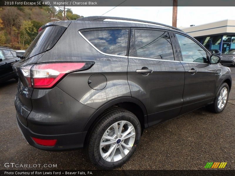 Magnetic / Charcoal Black 2018 Ford Escape SE 4WD
