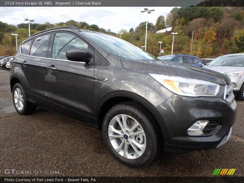 Magnetic / Charcoal Black 2018 Ford Escape SE 4WD