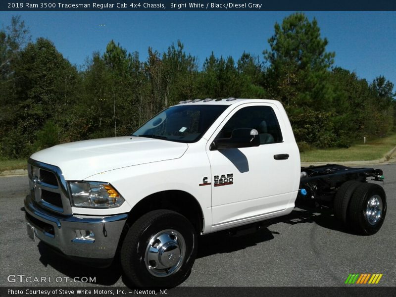 Bright White / Black/Diesel Gray 2018 Ram 3500 Tradesman Regular Cab 4x4 Chassis