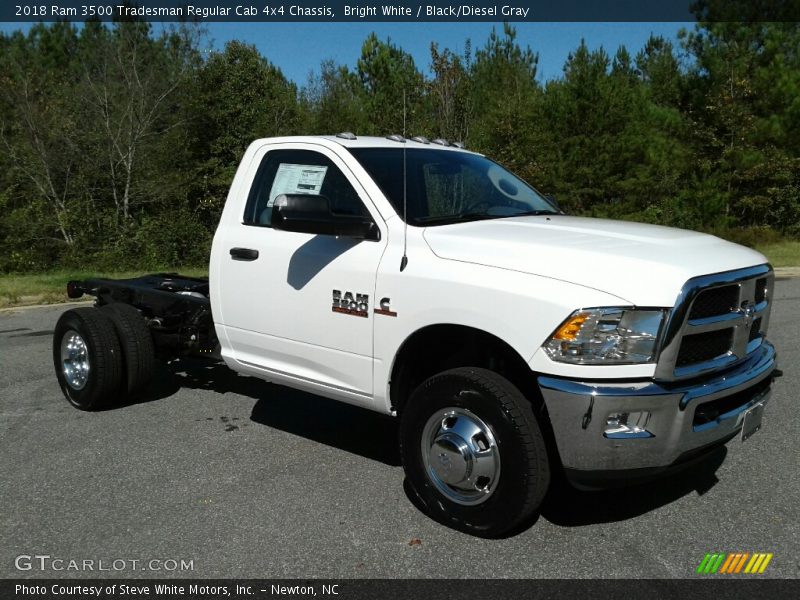 Bright White / Black/Diesel Gray 2018 Ram 3500 Tradesman Regular Cab 4x4 Chassis