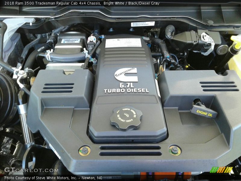 Bright White / Black/Diesel Gray 2018 Ram 3500 Tradesman Regular Cab 4x4 Chassis