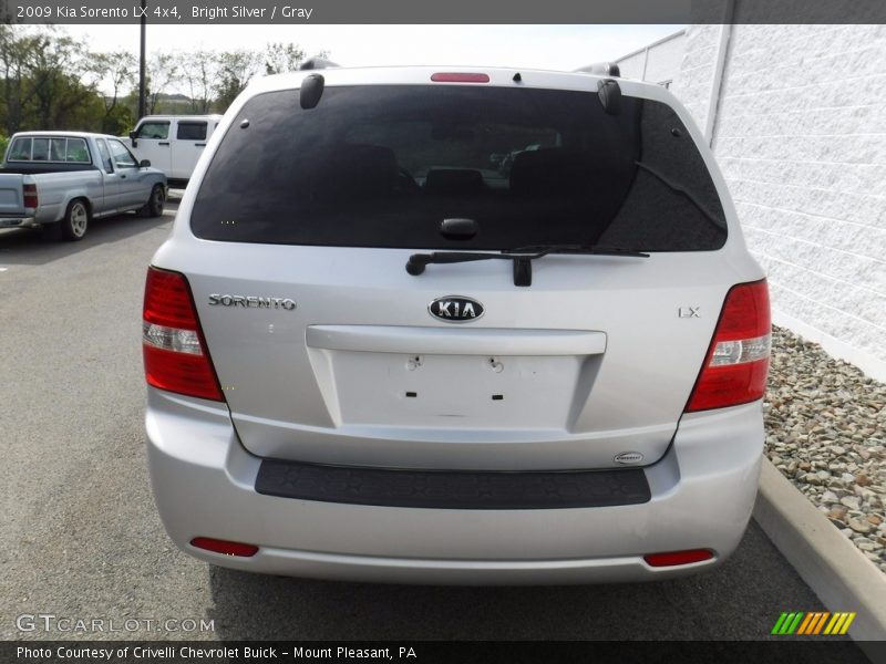 Bright Silver / Gray 2009 Kia Sorento LX 4x4