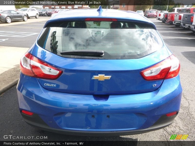 Kinetic Blue Metallic / Jet Black 2018 Chevrolet Cruze LT Hatchback