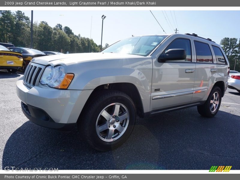 Light Graystone Pearl / Medium Khaki/Dark Khaki 2009 Jeep Grand Cherokee Laredo
