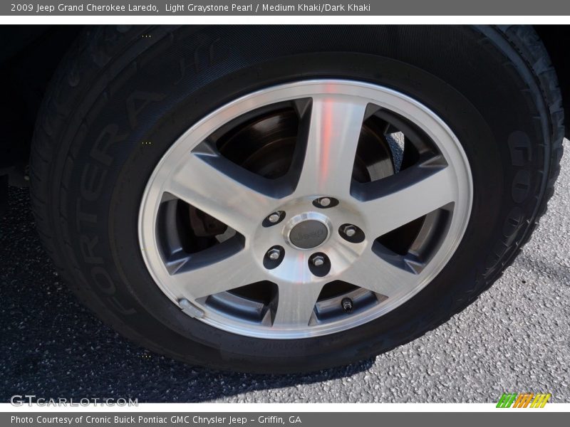 Light Graystone Pearl / Medium Khaki/Dark Khaki 2009 Jeep Grand Cherokee Laredo