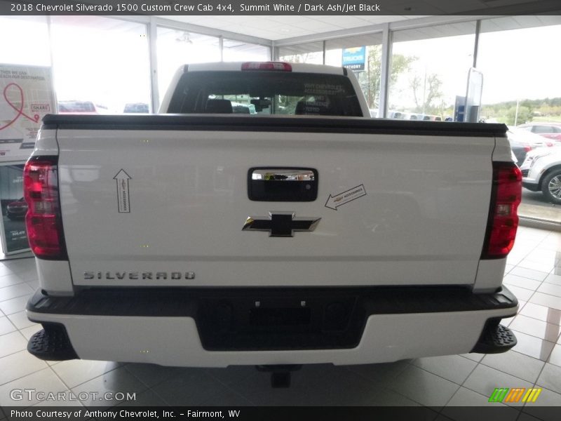 Summit White / Dark Ash/Jet Black 2018 Chevrolet Silverado 1500 Custom Crew Cab 4x4